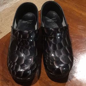 Dansko clogs size 7